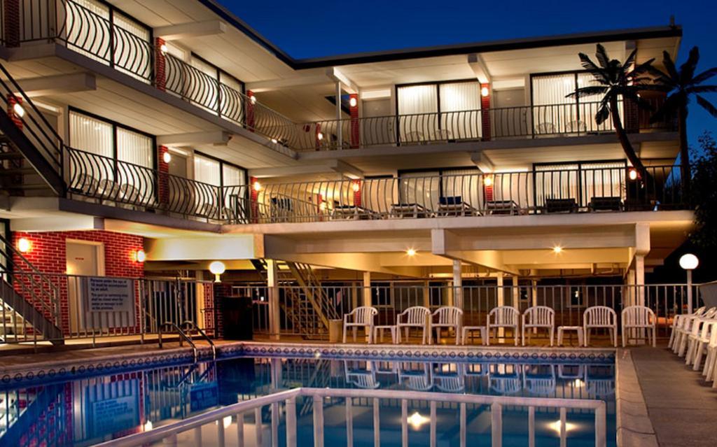 Heart Of Wildwood Boardwalk Motel ภายนอก รูปภาพ