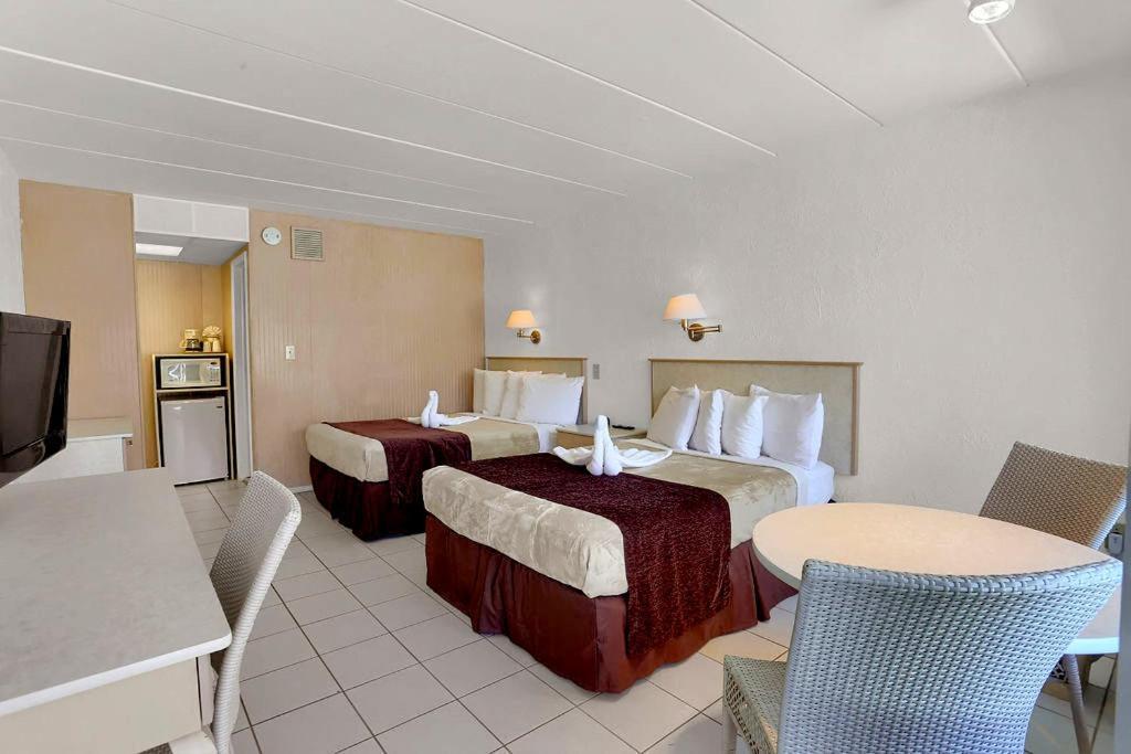 Heart Of Wildwood Boardwalk Motel ภายนอก รูปภาพ
